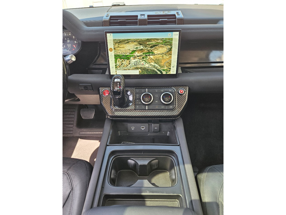 2022 Land Rover Defender 3L Petrol Hybrid For Sale Images