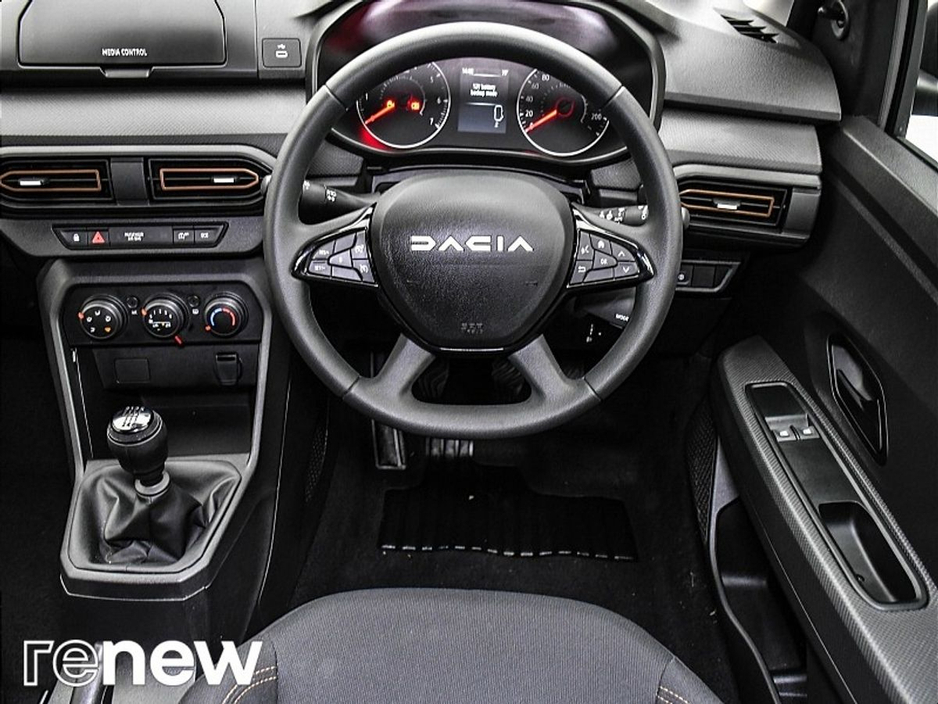 Dacia Sandero Stepway STEPWAY Essential TCe 90 GSR2 — thumbnail 13