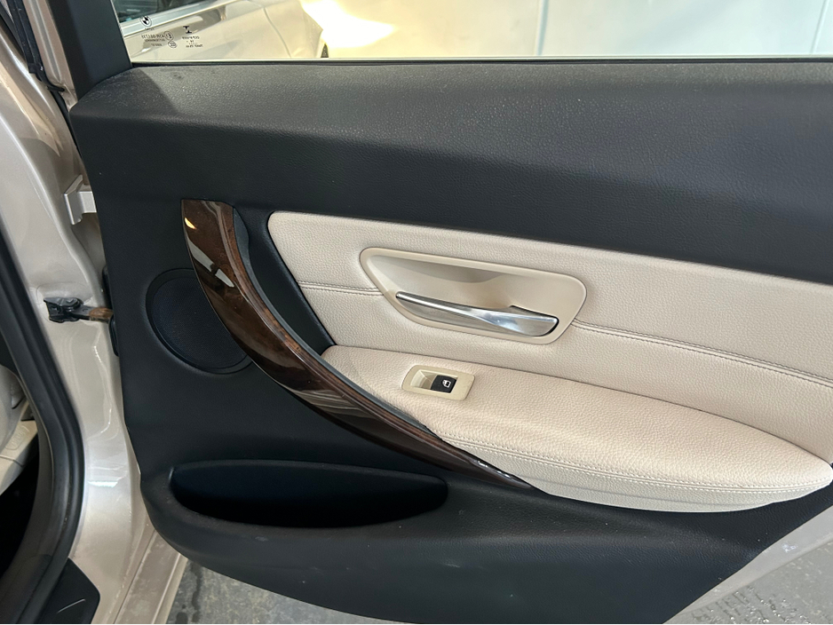 2015 BMW 3 Series 2.0L Diesel For Sale Images