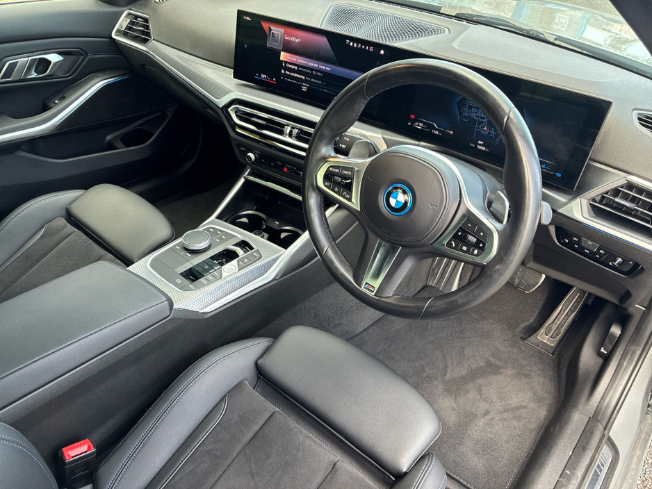 2024 BMW 3 Series 2L Petrol Plug-in Hybrid For Sale Images