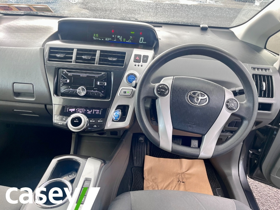 2014 Toyota Prius 1.8L Petrol Hybrid For Sale Images
