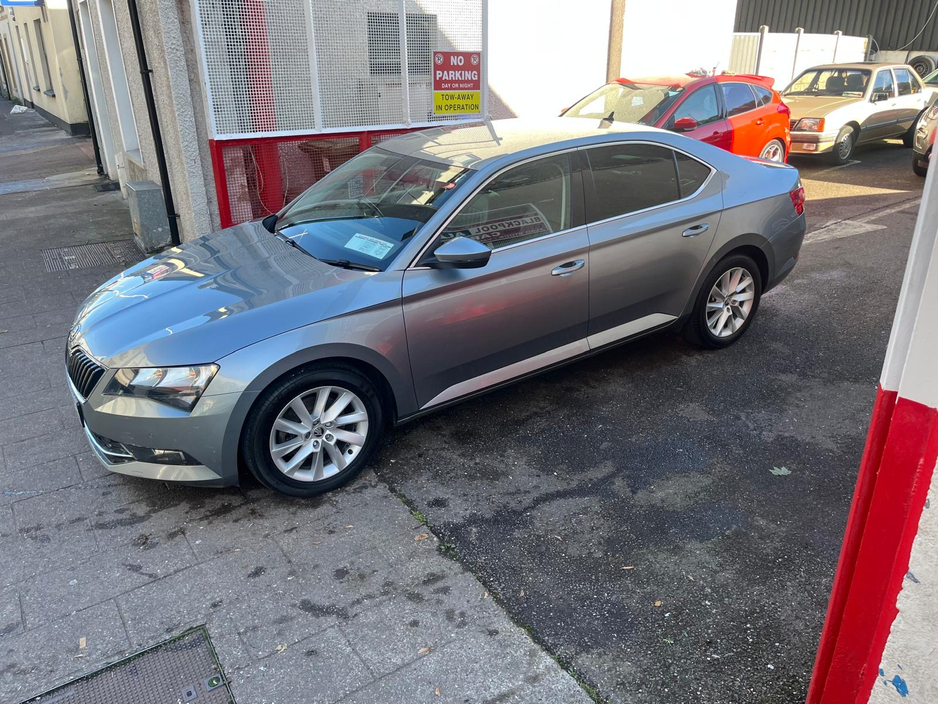 2019 Skoda Superb 2L Diesel For Sale Images