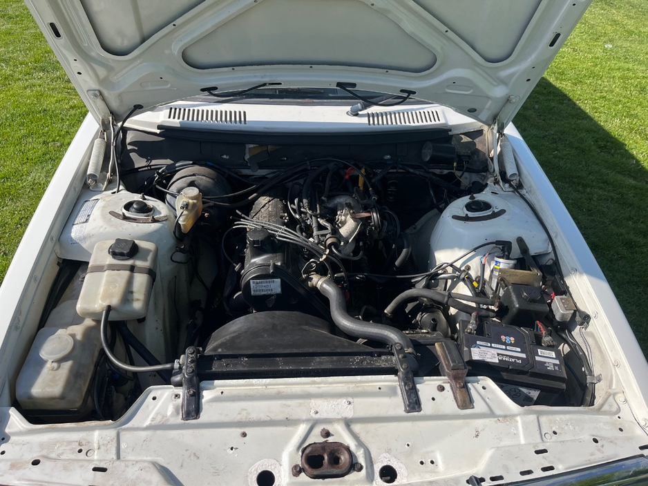1991 Volvo 240 2.3L Petrol For Sale Images