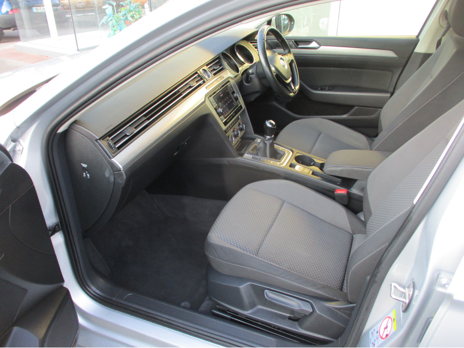 2018 Volkswagen Passat 1.6L Diesel For Sale Images