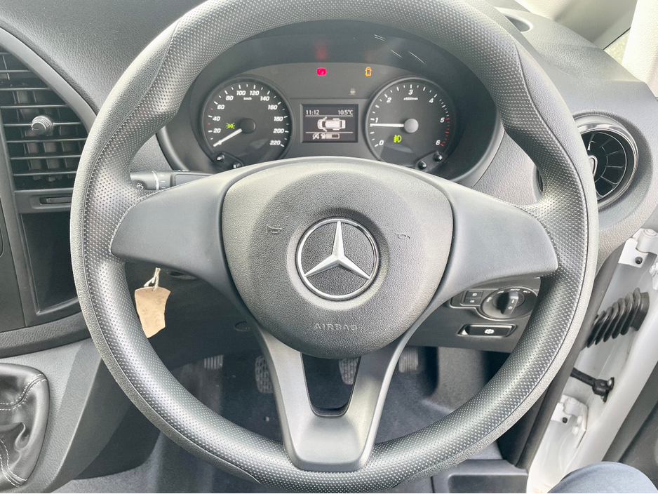 2023 Mercedes-Benz Vito 2L Diesel For Sale Images