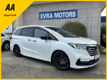 Honda Odyssey ABSOLUTE 7 SEATER AUTOMATIC HYBRID 2.0 PETROL //FACELIFT MODEL//HALF LEATHER HEATED ELECTRIC SEATS//REVERSE CAMERA//POWER SLIDING REAR DOORS//KEYLESS ENTRY//