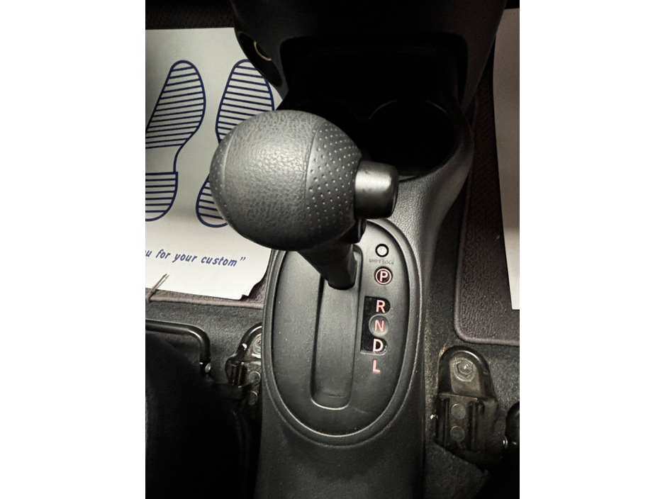 Nissan March 1.2 5dr — thumbnail 17