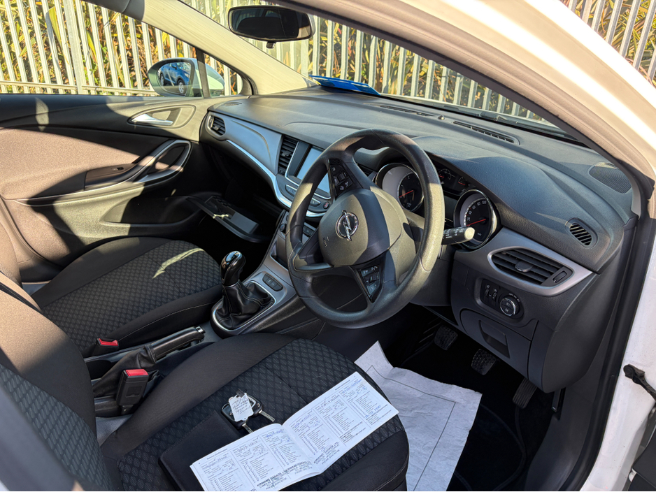 2017 Opel Astra 1.6L Diesel For Sale Images