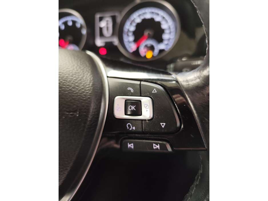 2016 Volkswagen Golf 1.2L Petrol For Sale Images