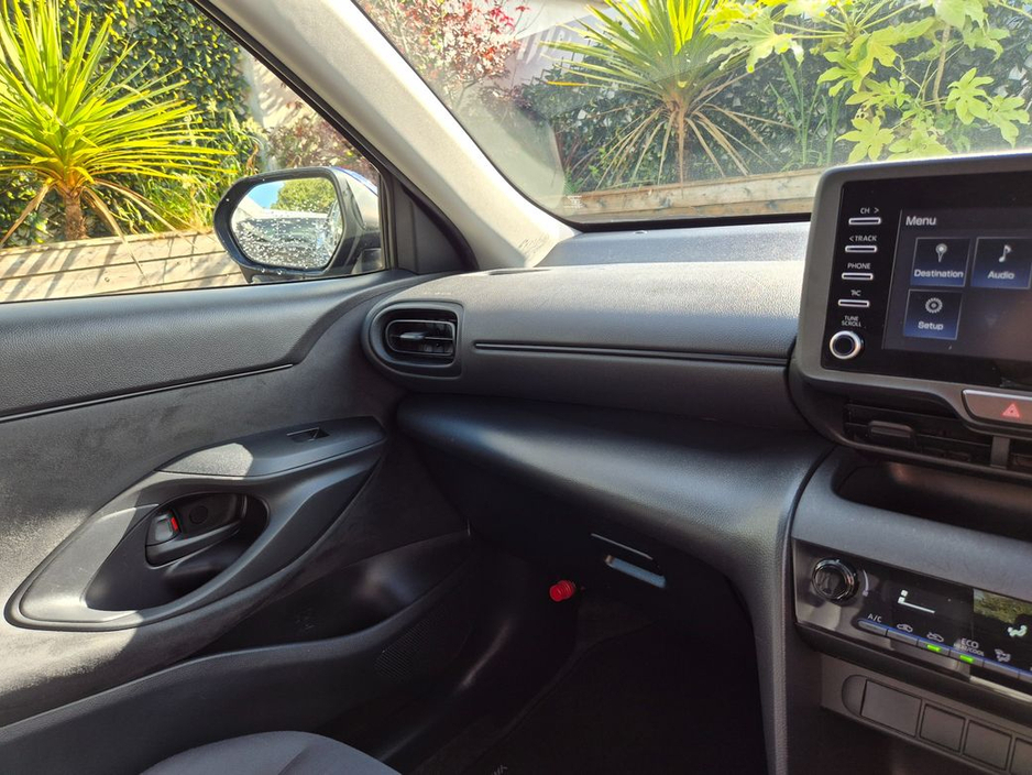 Toyota Yaris Cross 1.5 HYBRID / X SPEC / LOW MILEAGE / TAX €150 — thumbnail 26
