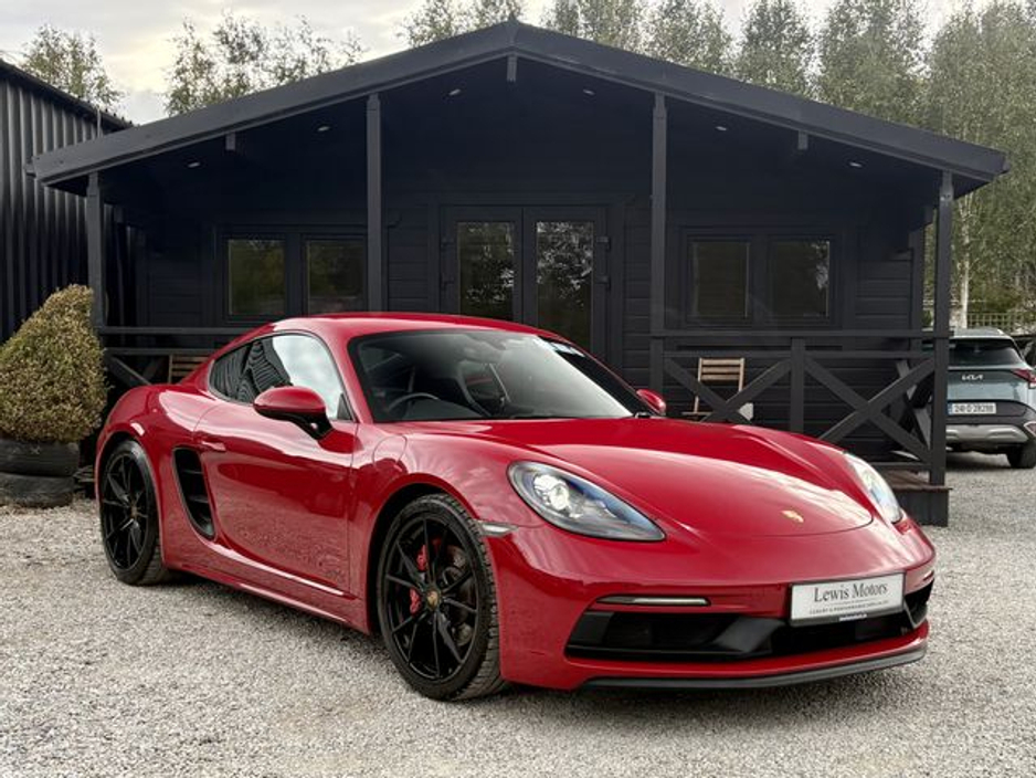 2021 Porsche Cayman