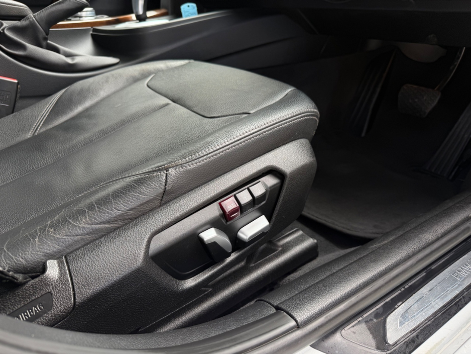 BMW 3 Series 320D SE LUXURY DIESEL AUTOMATIC // FULL HEATED ELECTRIC LEATHER // LANE ASSIST // PRIVACY PACK // STUNNING EXAMPLE // AA APPROVED 2026 — thumbnail 28