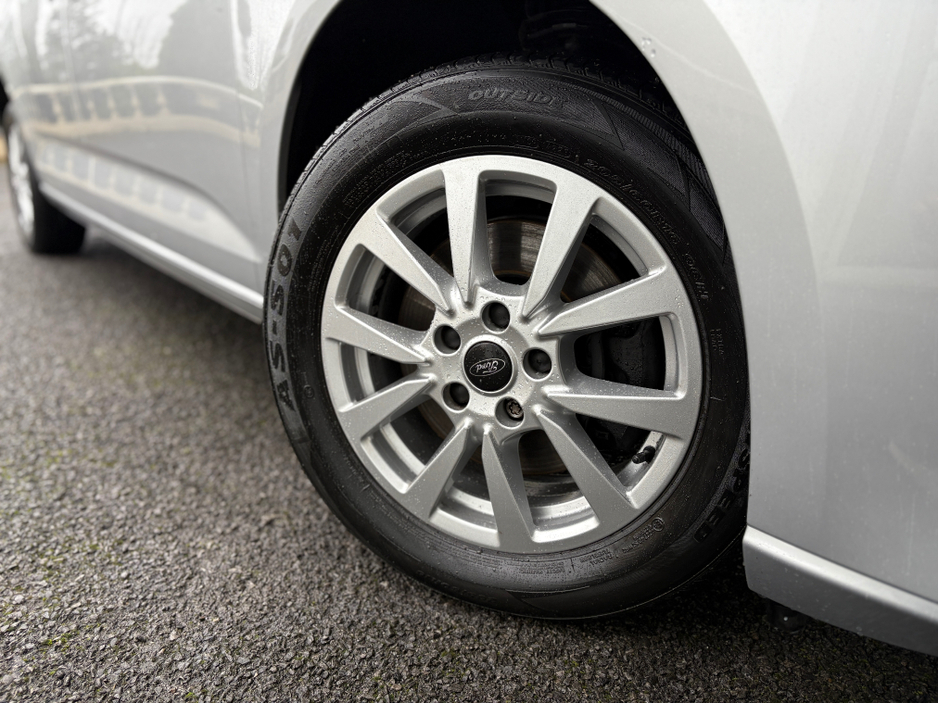 2022 Ford Grand Tourneo Connect 2L Diesel For Sale Images