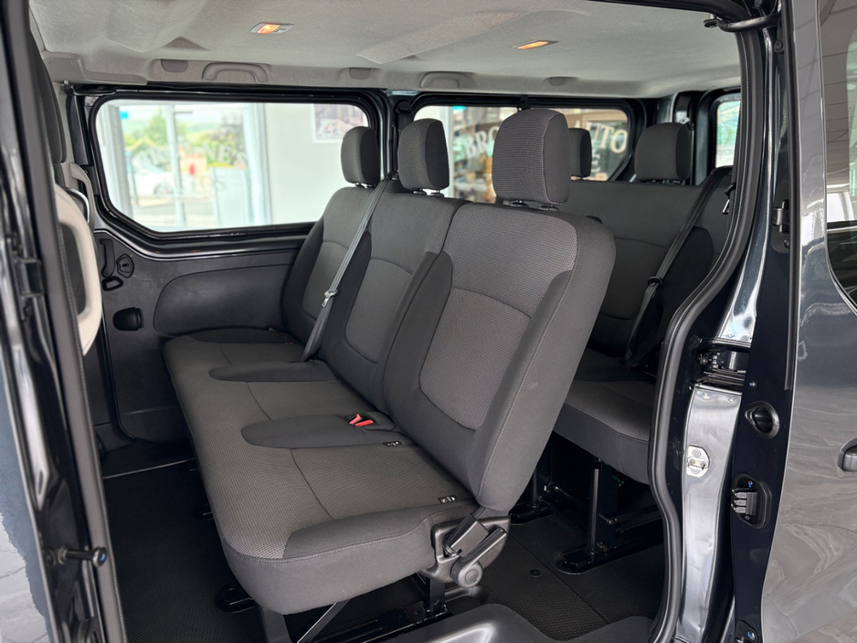2024 Renault Trafic 2L Diesel For Sale Images