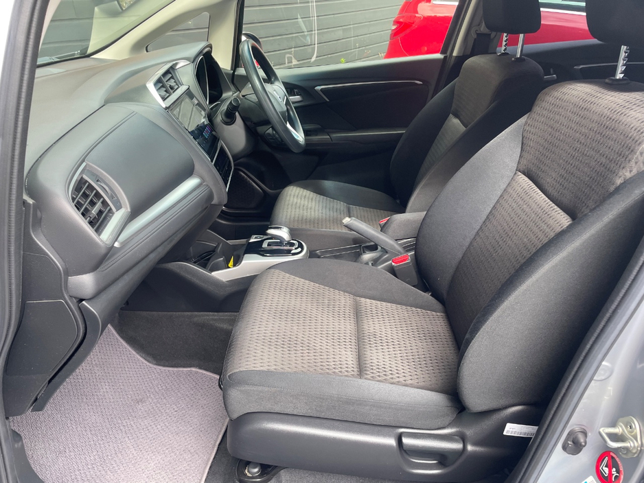 Honda Fit 1.5 HYBRID 5DR AUTO — thumbnail 9