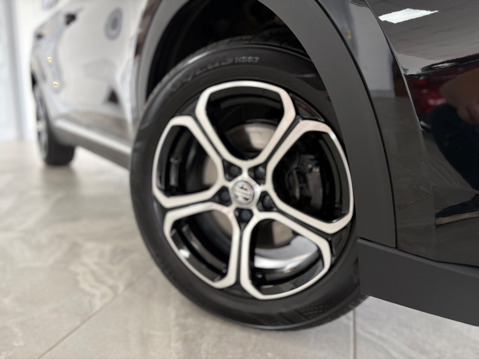2025 MG ZS 1.5L Hybrid For Sale Images