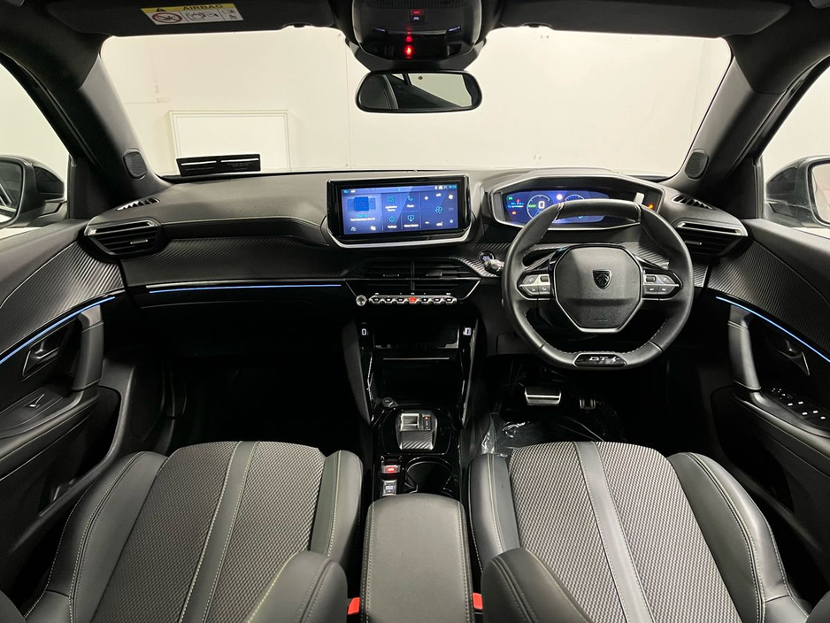 Peugeot 2008 GT EV 50kWh 136BHP - Reversing Camera - Climate Control - Cruise Control - Keyless Start - Apple CarPlay/Android Auto — thumbnail 2