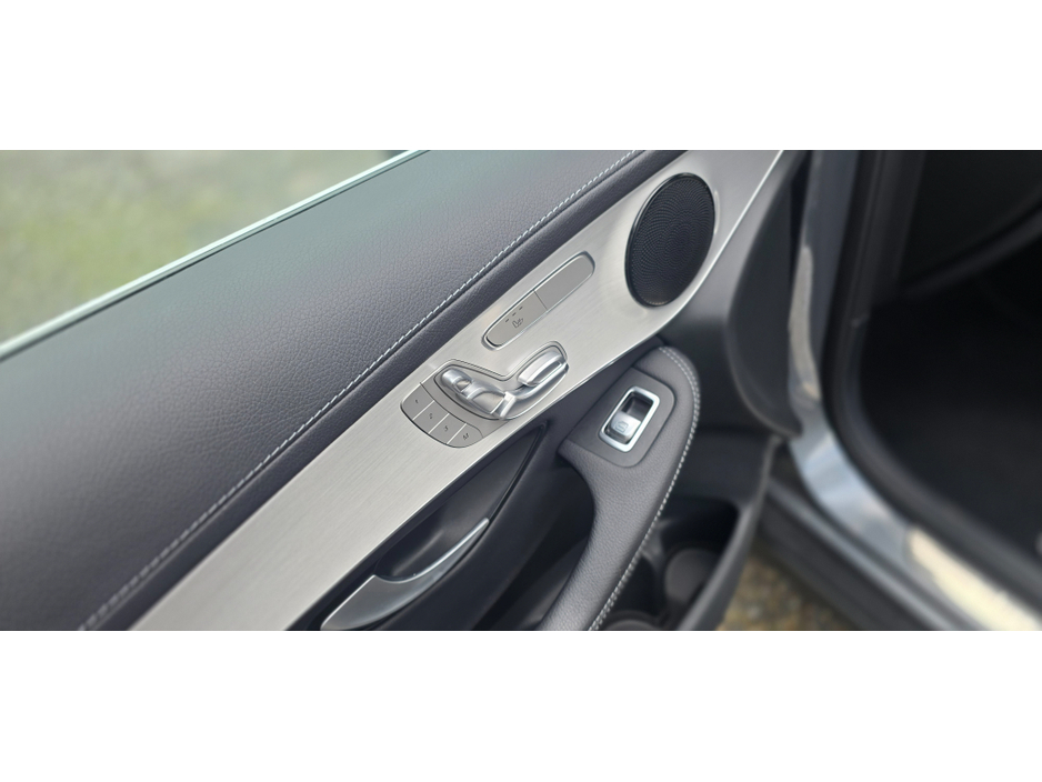 2022 Mercedes-Benz GLC Class 2L Diesel Plug-in Hybrid For Sale Images