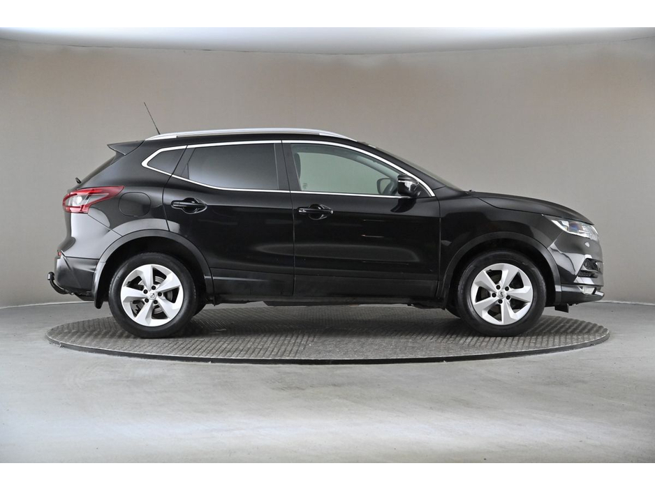 Nissan Qashqai 1.5 DSL SE 6SPD *PANORAMIC ROOF*SAT NAV*REVERSE CAM* — thumbnail 11