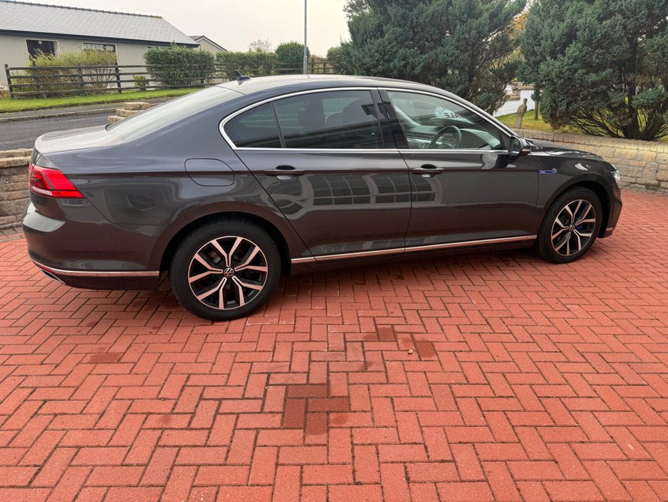 2022 Volkswagen Passat 1.4L Petrol Hybrid For Sale Images