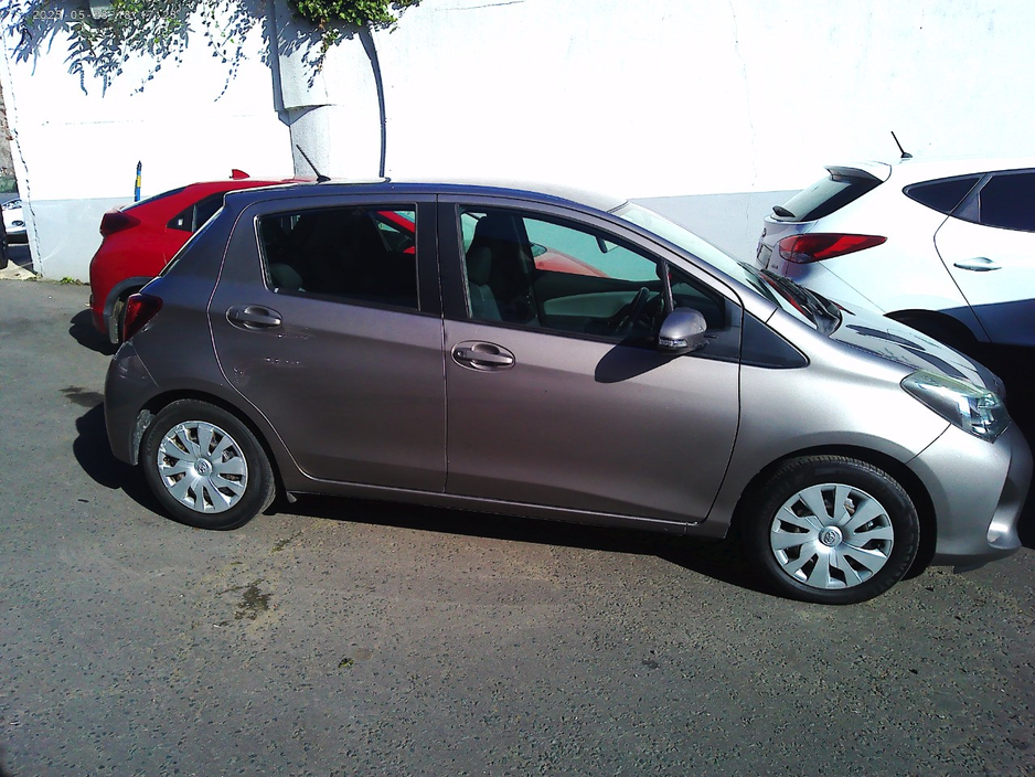 2015 Toyota Yaris 1L Petrol For Sale Images