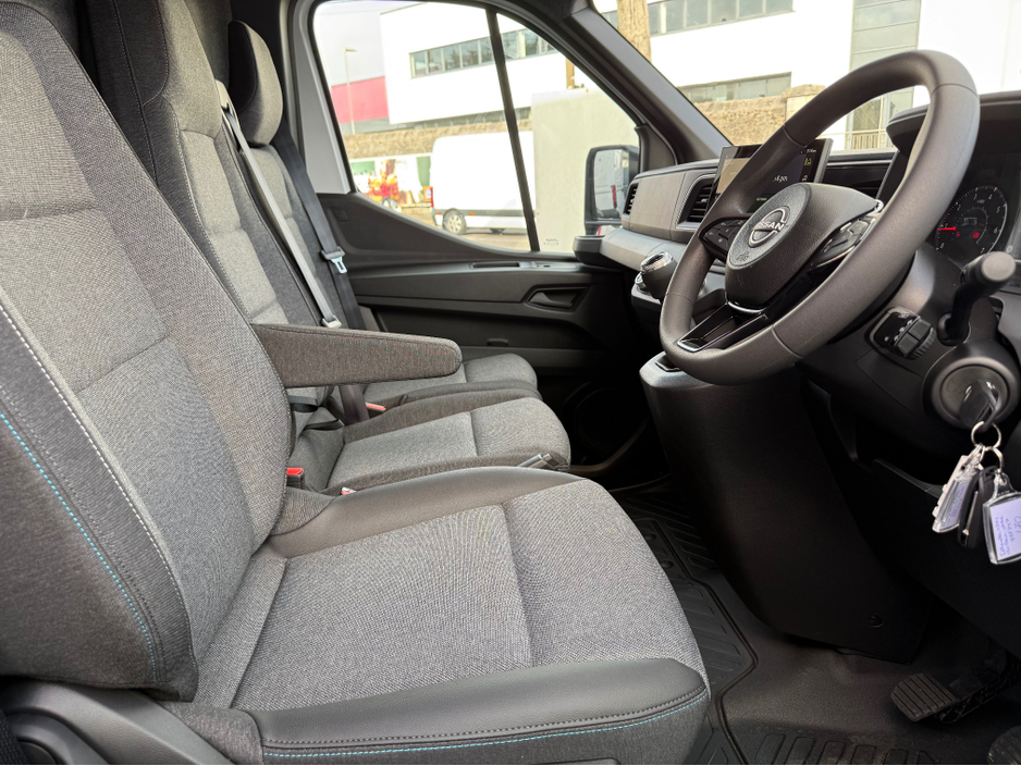 2027 Nissan Interstar 2L Diesel For Sale Images