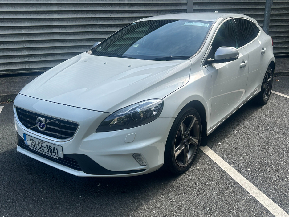 2015 Volvo V40 For Sale Images