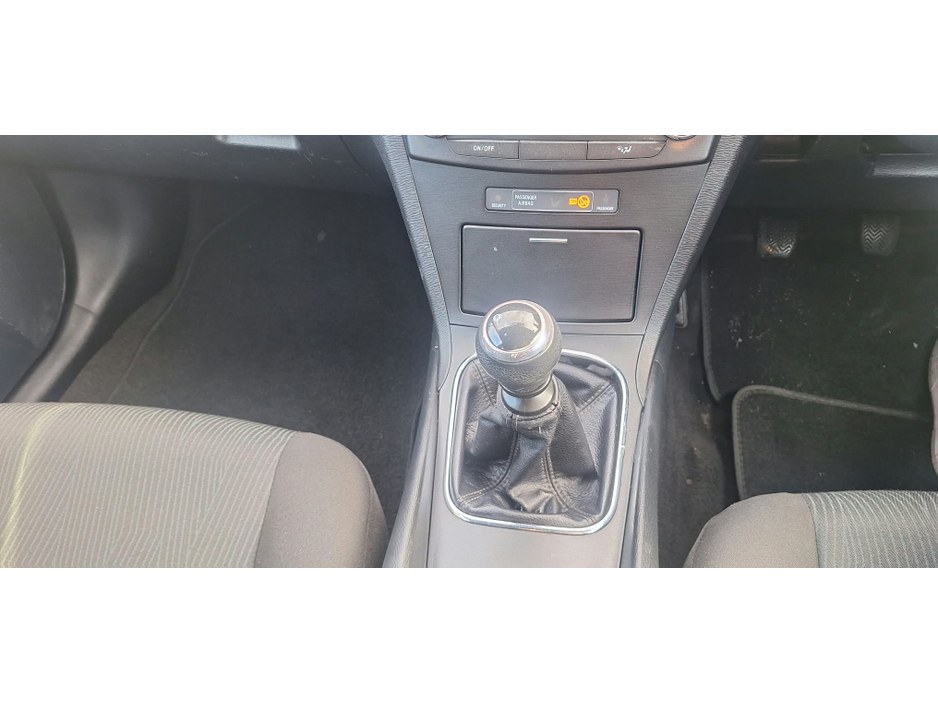 2011 Toyota Avensis 2L Diesel For Sale Images
