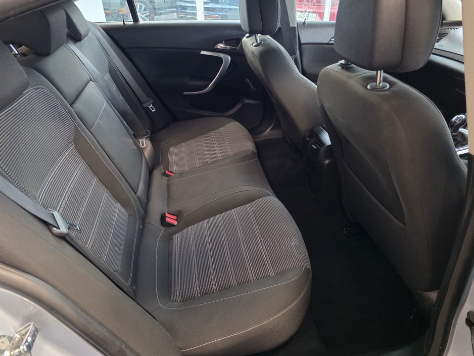 2013 Vauxhall Insignia 2L Diesel For Sale Images