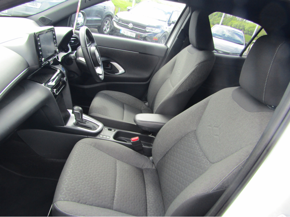 2023 Toyota Yaris 1.5L Hybrid For Sale Images