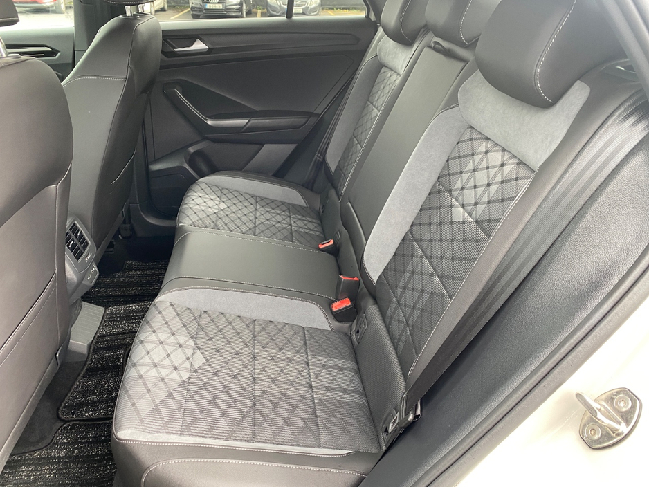 2024 Volkswagen T-Roc 2L Diesel For Sale Images