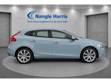2017 Volvo V40 2L Diesel For Sale Images