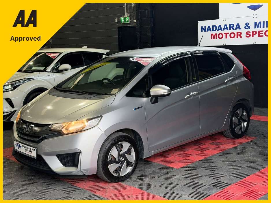 Honda Fit GP5 — thumbnail 16