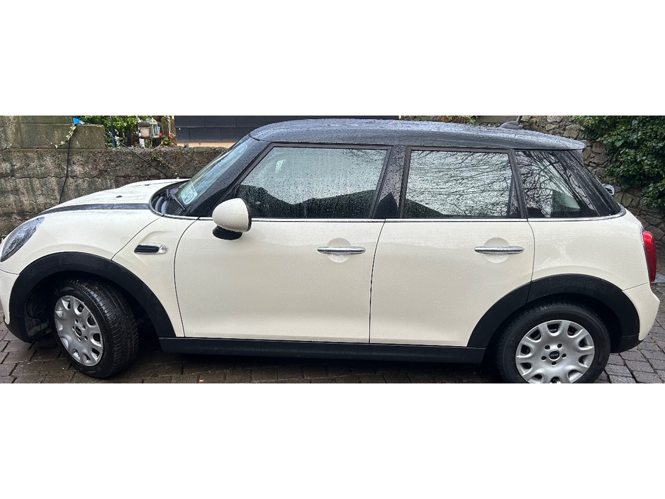 2019 Mini Hatch