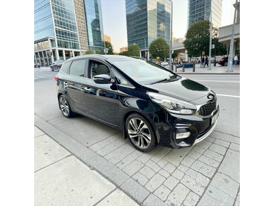2018 Kia Carens 1.7L Diesel For Sale Images