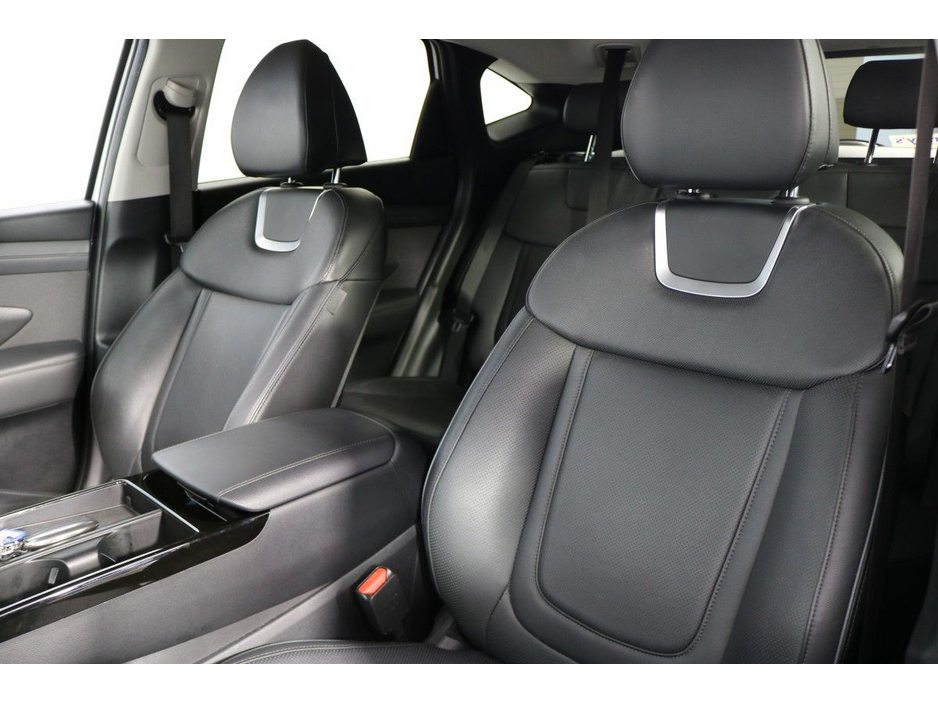 Hyundai Tucson Hybrid Executive 1.6L Petrol Automatic SUV — thumbnail 9