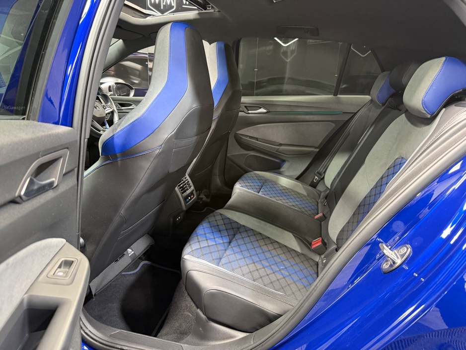 Volkswagen Golf 2.0 TSI R 4MOTION 320PS 5 5DR AUTO LAPIZ BLUE, PANORAMIC SUNROOF — thumbnail 26