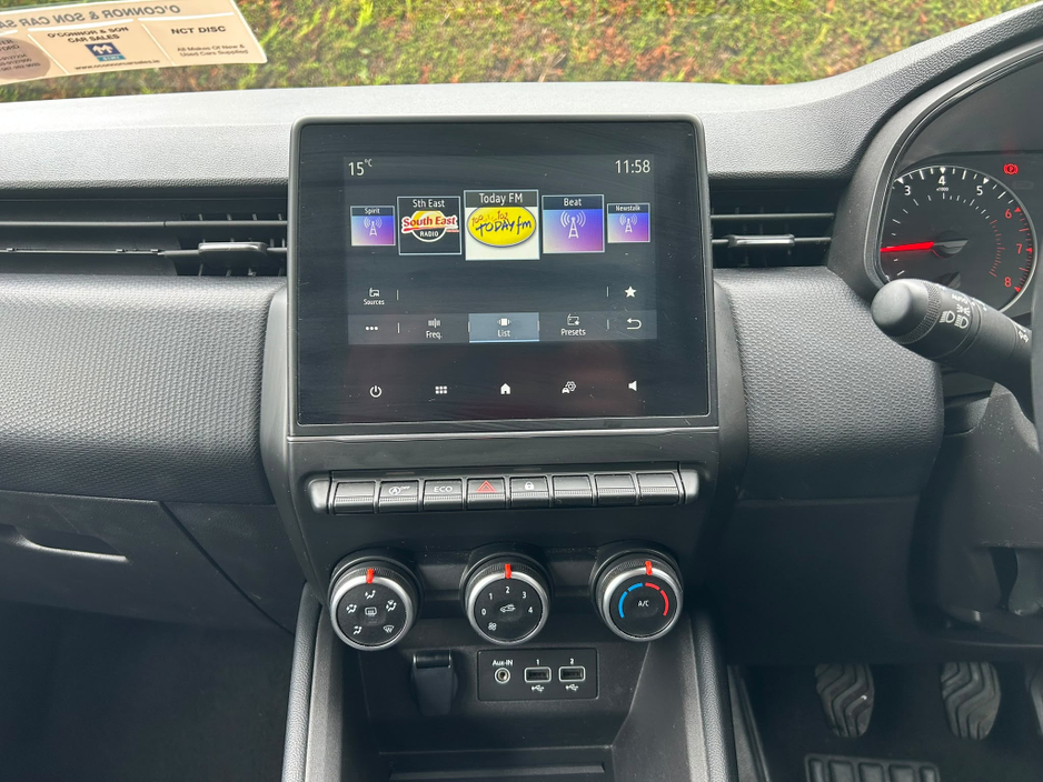 2023 Renault Clio 1L Petrol For Sale Images