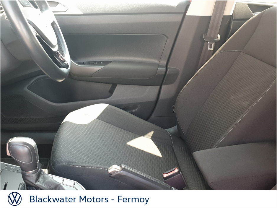 Volkswagen Polo 1.0TSI 95BHP 5DR COMFORTLINE — thumbnail 4