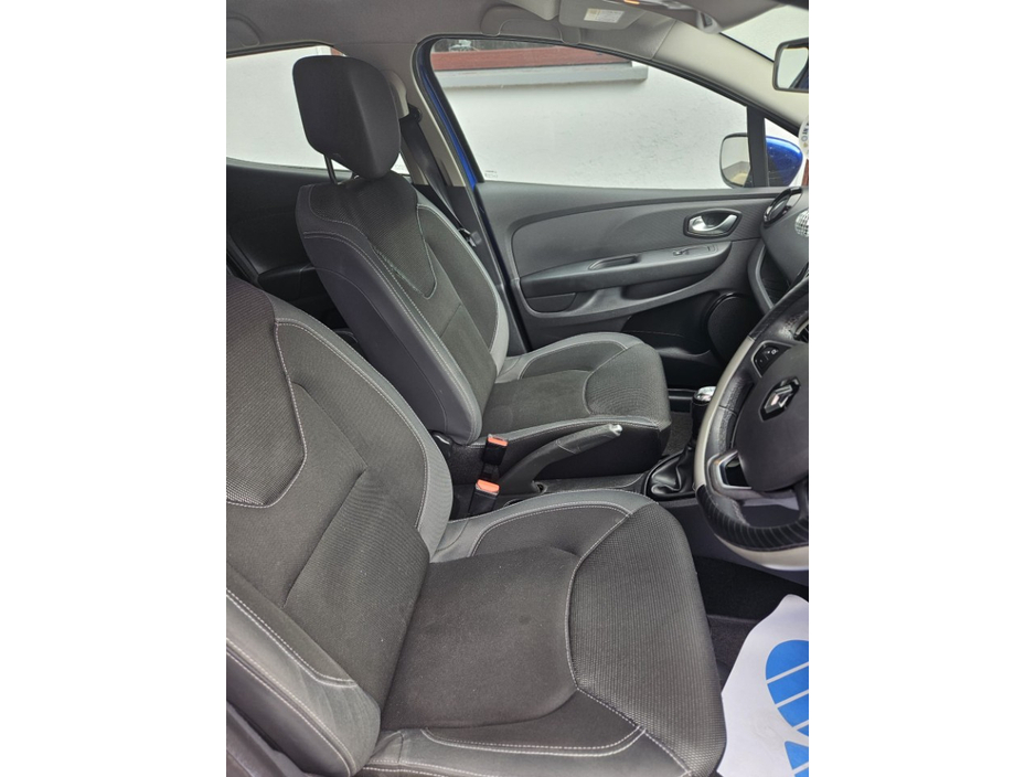 Renault Clio IV DYNAMIQUE NAV 1.2 PETR — thumbnail 2