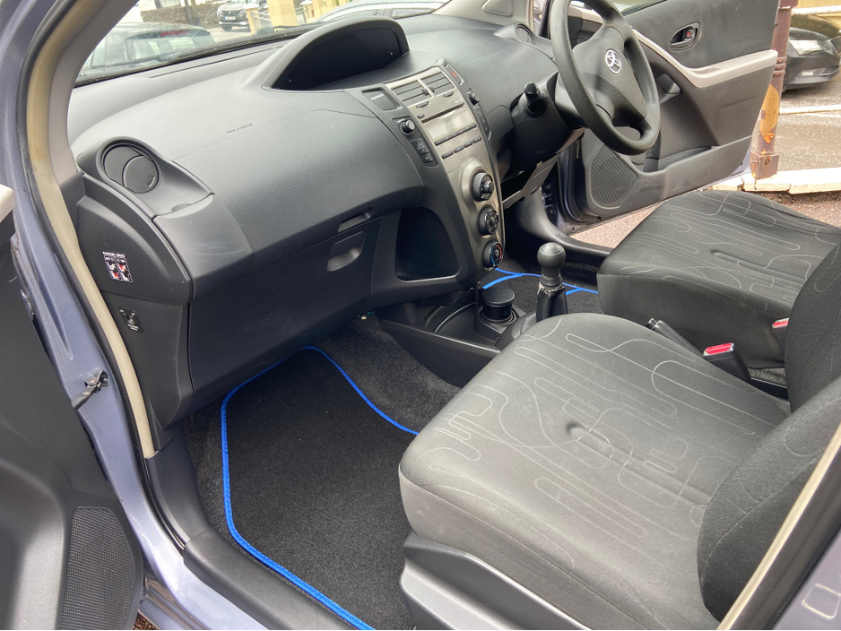 2010 Toyota Yaris 1L Petrol For Sale Images