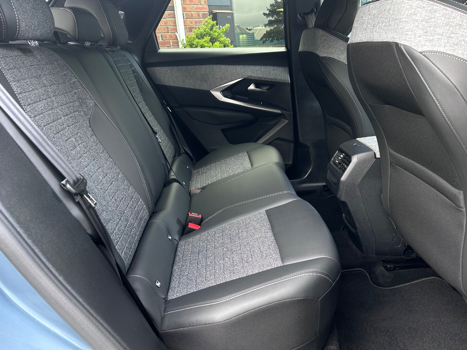 2025 Peugeot 3008 1.2L Petrol For Sale Images