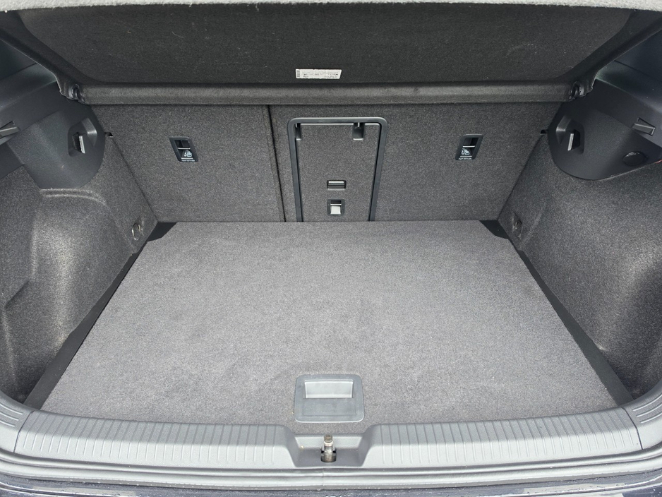2022 Volkswagen Golf 2L Diesel For Sale Images