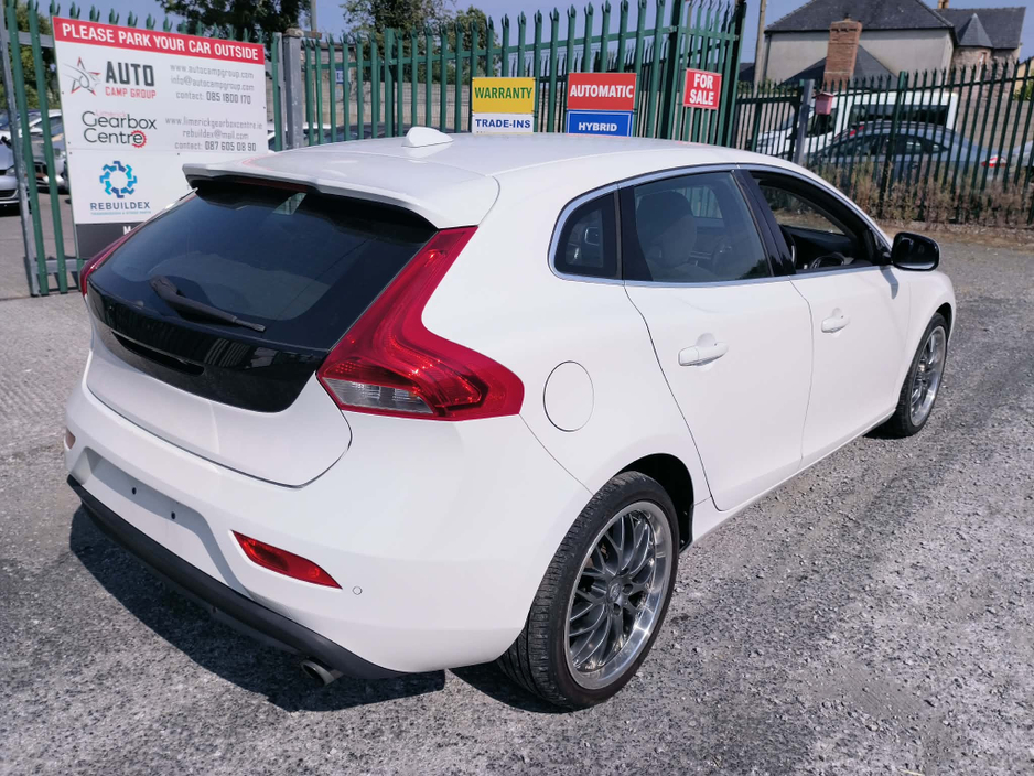 2015 Volvo V40 1.6L Diesel For Sale Images