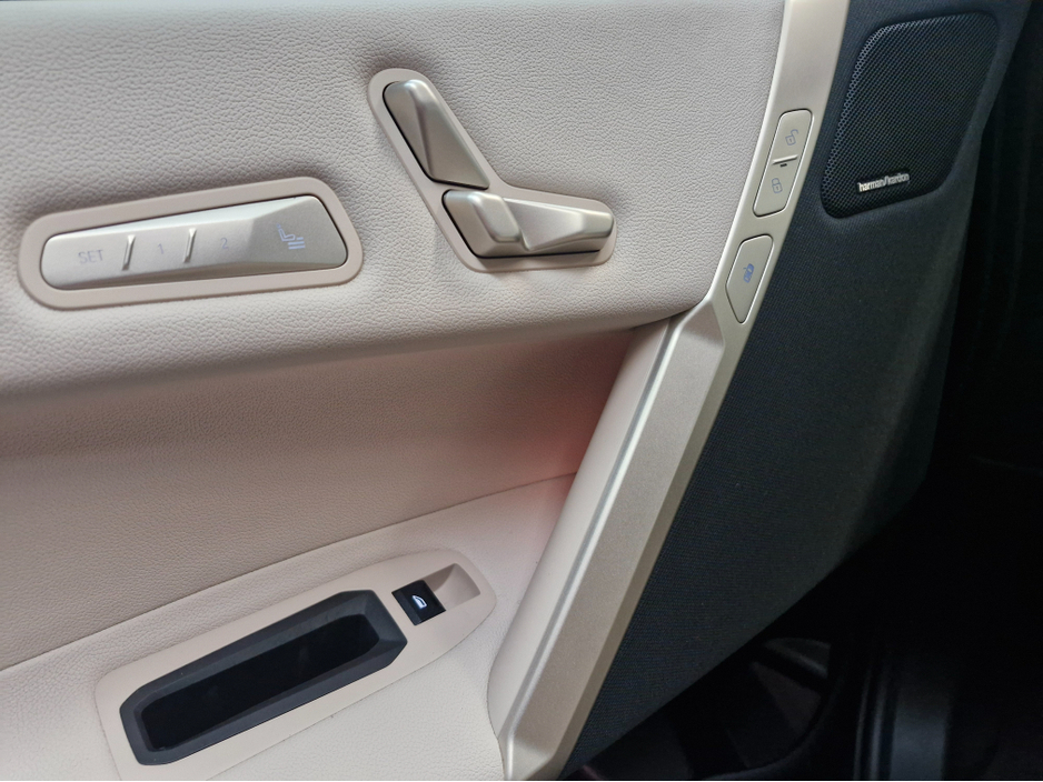 2024 BMW iX 0L Electric For Sale Images