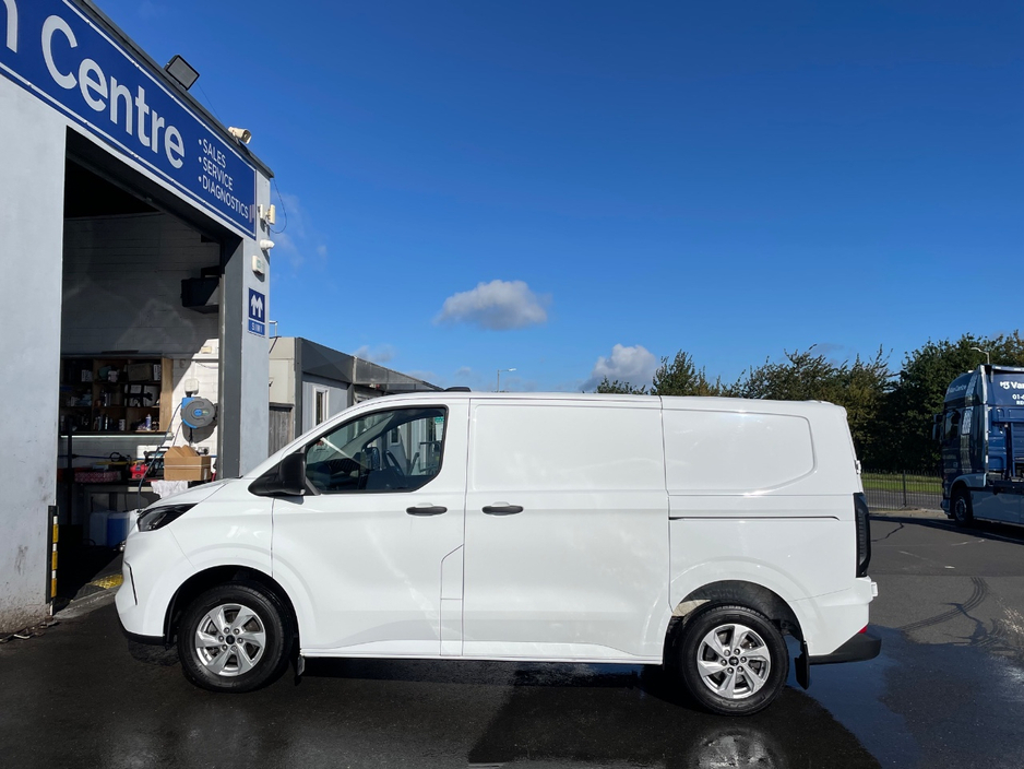 2025 Ford Transit 2L Diesel For Sale Images