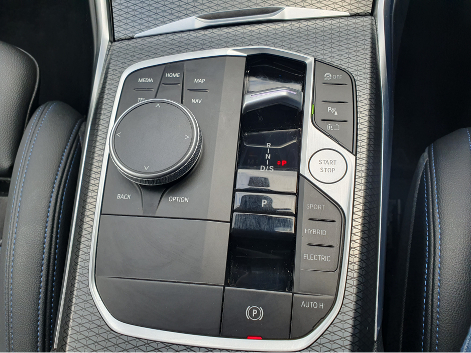 2023 BMW 3 Series 2L Petrol Plug-in Hybrid For Sale Images