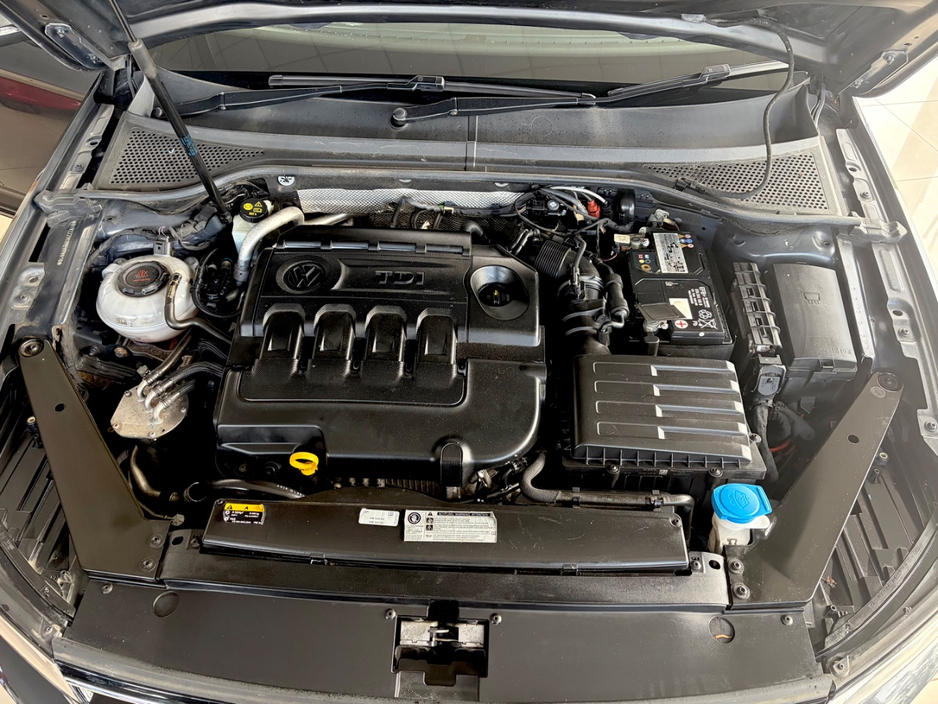 2019 Volkswagen Passat 2L Diesel For Sale Images