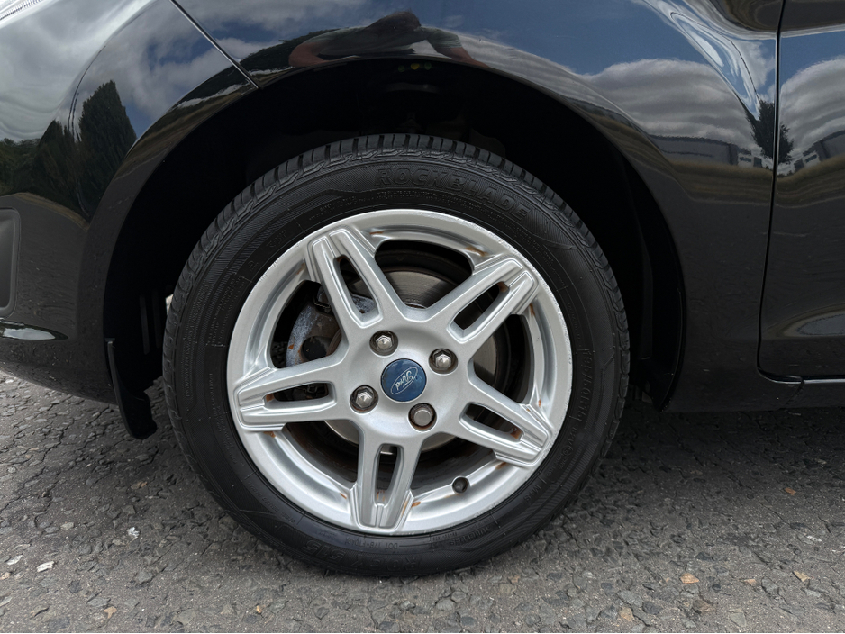 2015 Ford Fiesta 1.2L Petrol For Sale Images