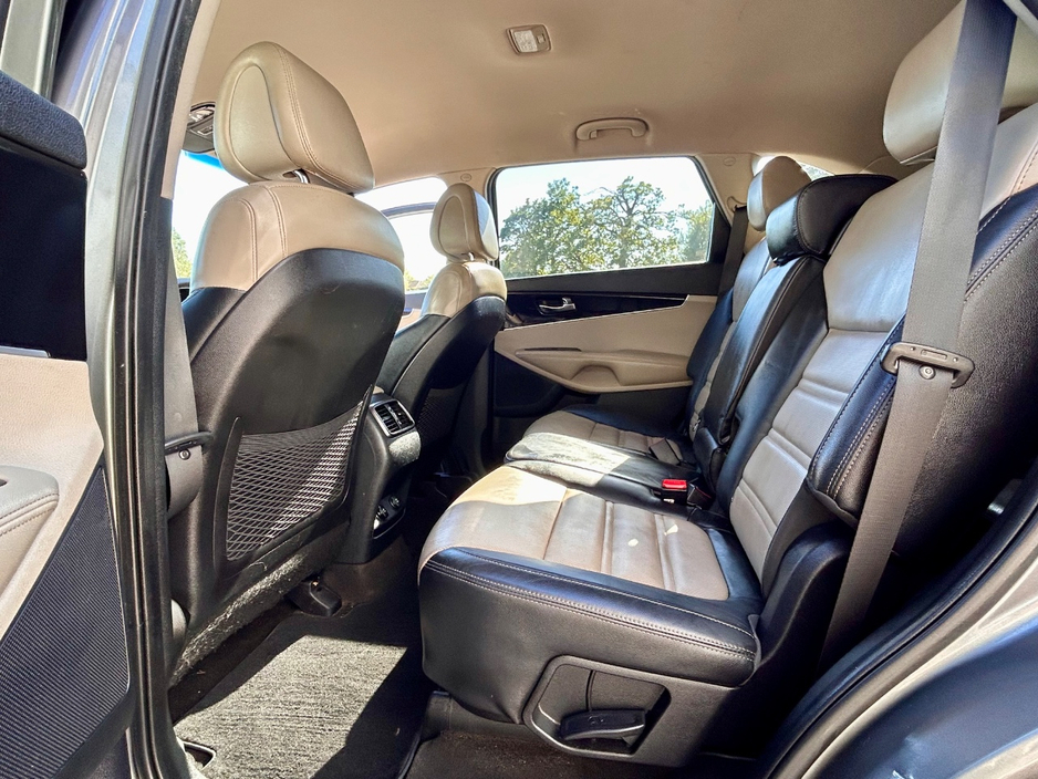 2016 Kia Sorento 2.2L Diesel For Sale Images